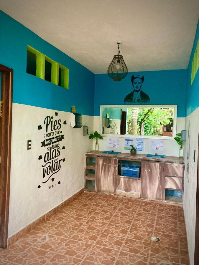 Yaxche Centro Hostal Y Camping บากาลาร์ ภายนอก รูปภาพ