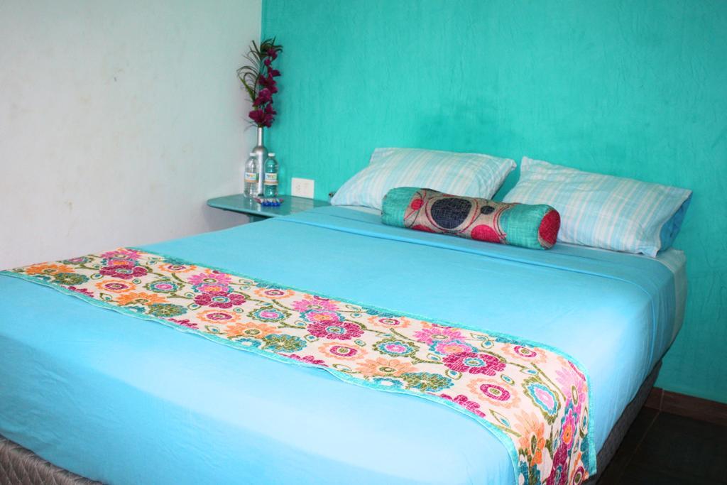 Yaxche Centro Hostal Y Camping บากาลาร์ ภายนอก รูปภาพ