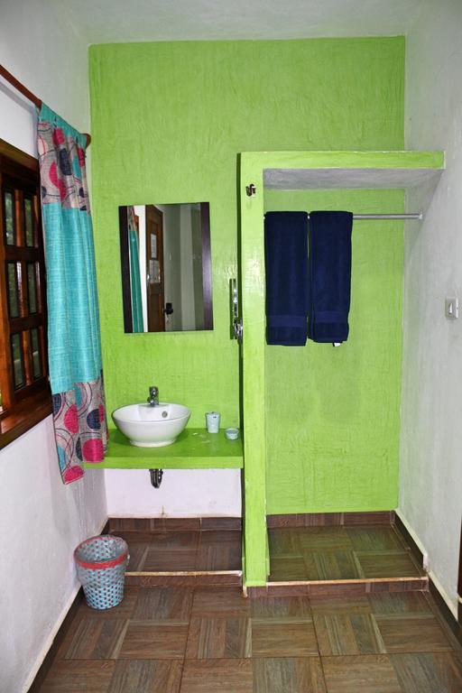 Yaxche Centro Hostal Y Camping บากาลาร์ ภายนอก รูปภาพ