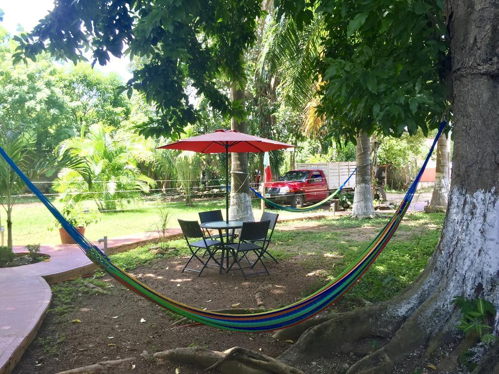 Yaxche Centro Hostal Y Camping บากาลาร์ ภายนอก รูปภาพ
